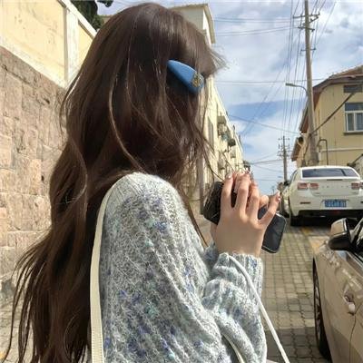 别把本宫当摆设